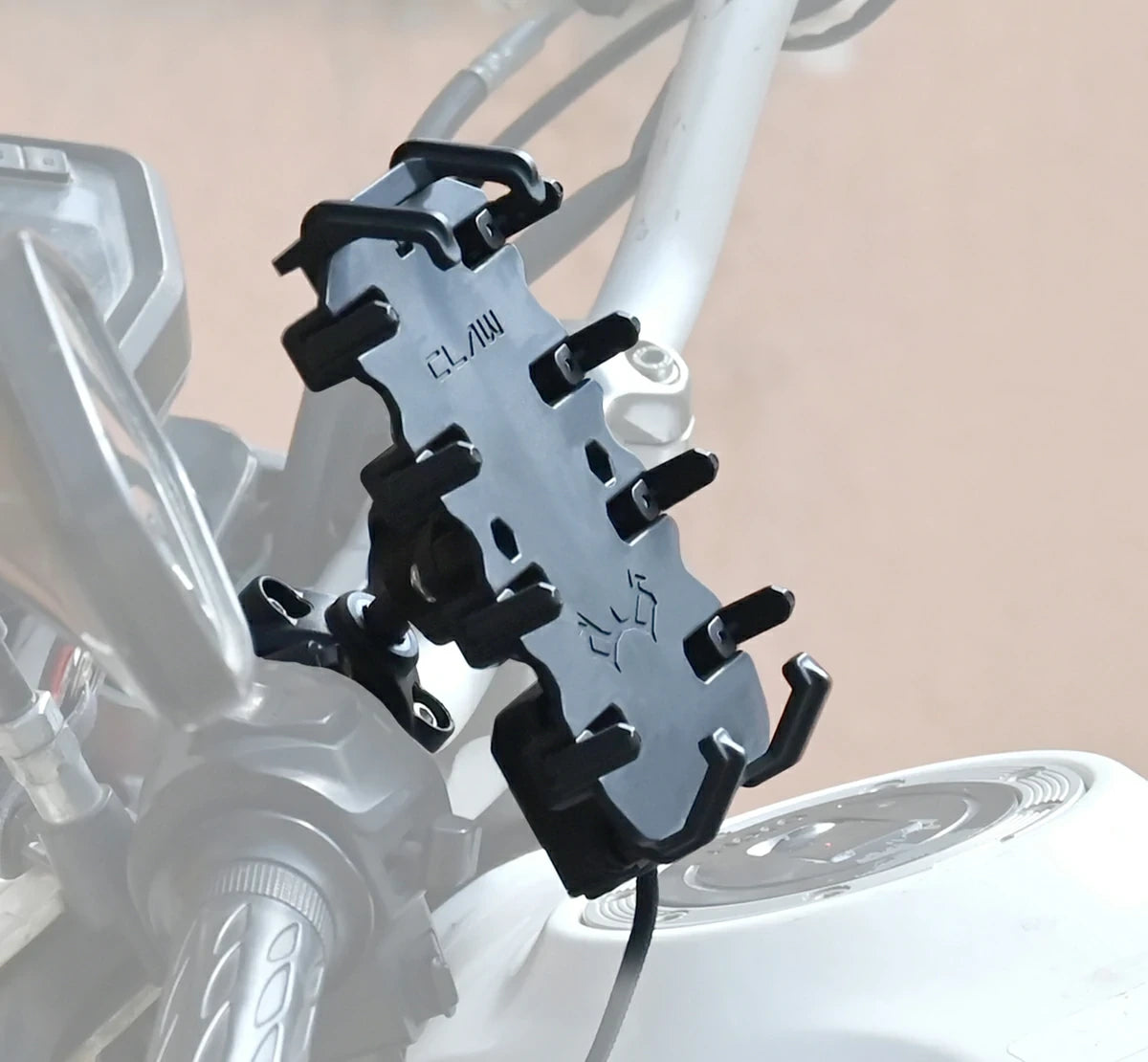 MADDOG Claw Mobile Holder for Motorcycle