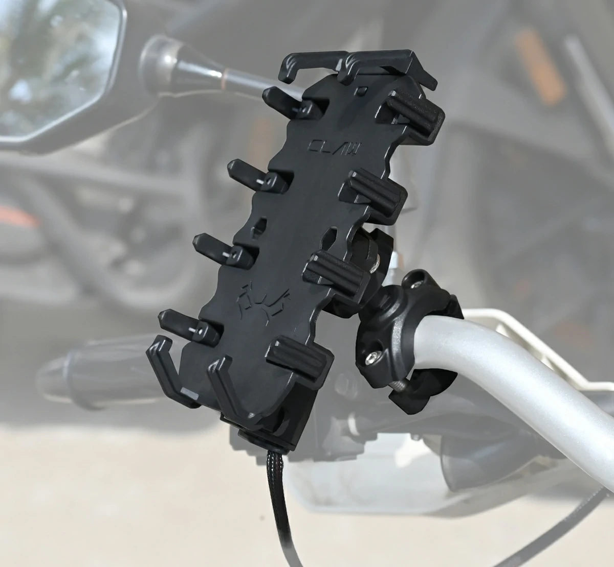 MADDOG Claw Mobile Holder for Motorcycle